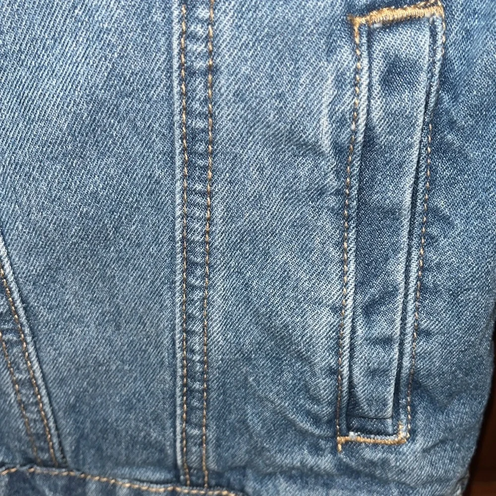 WAX JEAN Basic Denim Distressed Jean Jacket Size Small